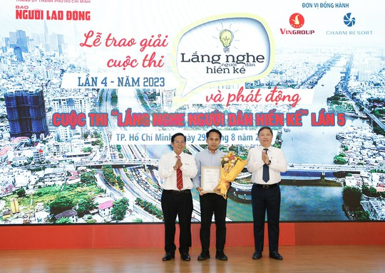 le trao giai cuoc thi lang nghe nguoi dan hien ke lan 4 hinh 1