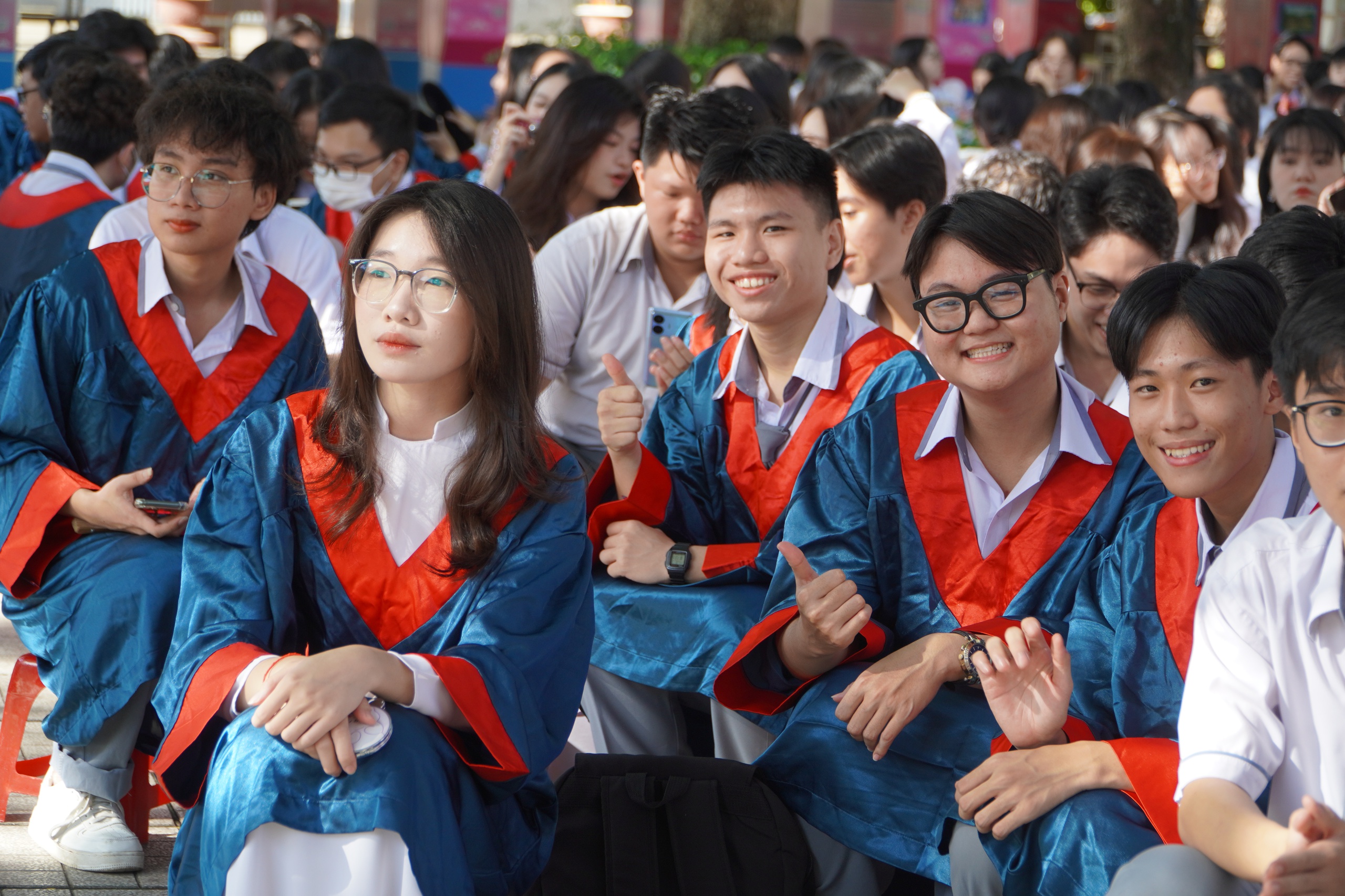 Xúc động thư thầy, cô gửi học sinh ngày tạm biệt mái trường- Ảnh 2.