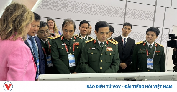 Bộ trưởng Phan Văn Giang tham dự Diễn đàn kỹ thuật quân sự quốc tế Army-2024 tại Nga