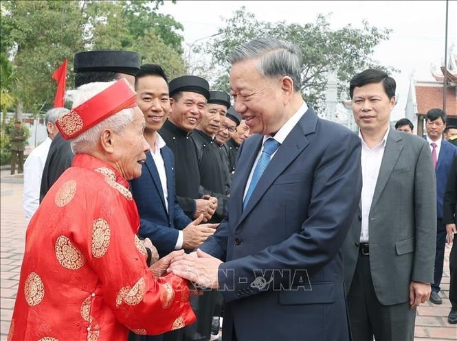 ចំណងជើងរូបថត