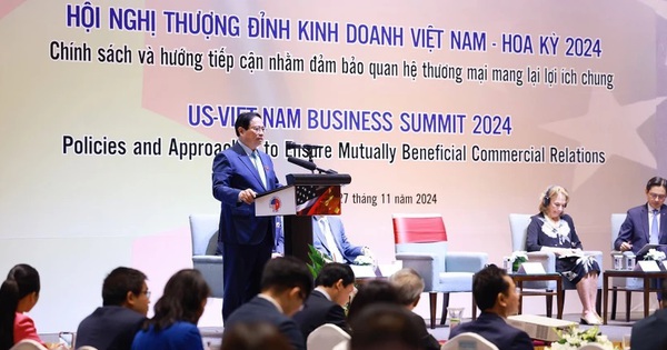 Ouverture du Sommet des affaires du Vietnam