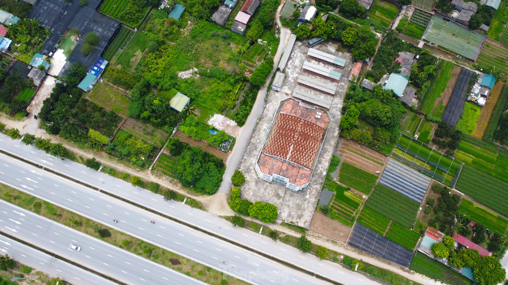 Hanoi: El mercado de mil millones de dólares se completó pero... 'cubierto' foto 3