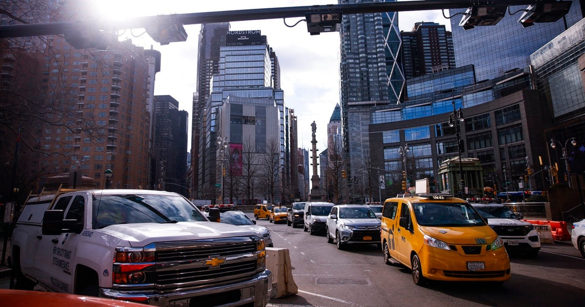 Première ville américaine à imposer une taxe de congestion, un membre du Congrès appelle Trump à l'aide