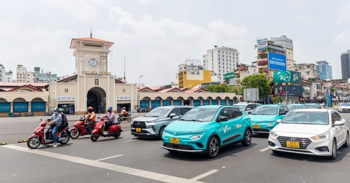 Giảm tác động ô nhiễm khí thải dịp Tết bằng phương tiện xanh