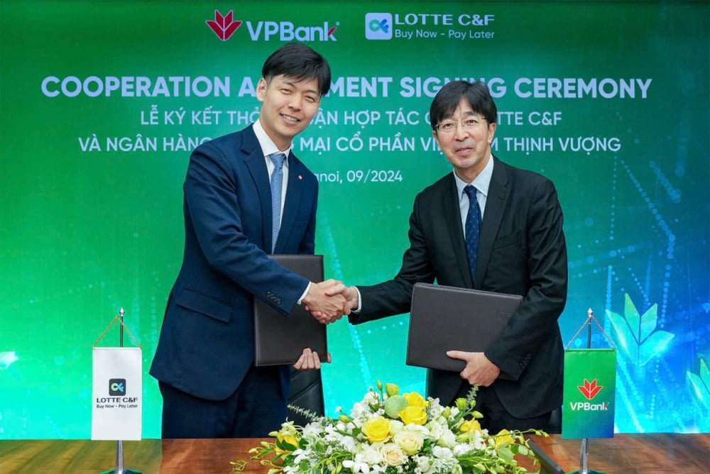 VPBank จับมือ LOTTE C&F ช่วยเหลือลูกค้าด้วยนโยบาย "ซื้อตอนนี้ จ่ายทีหลัง"