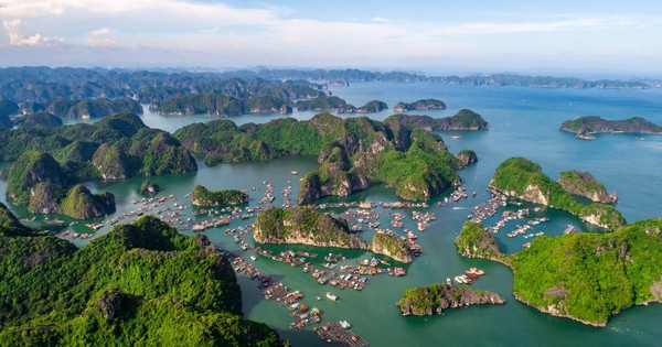 Cat Ba aims to become an international tourist center