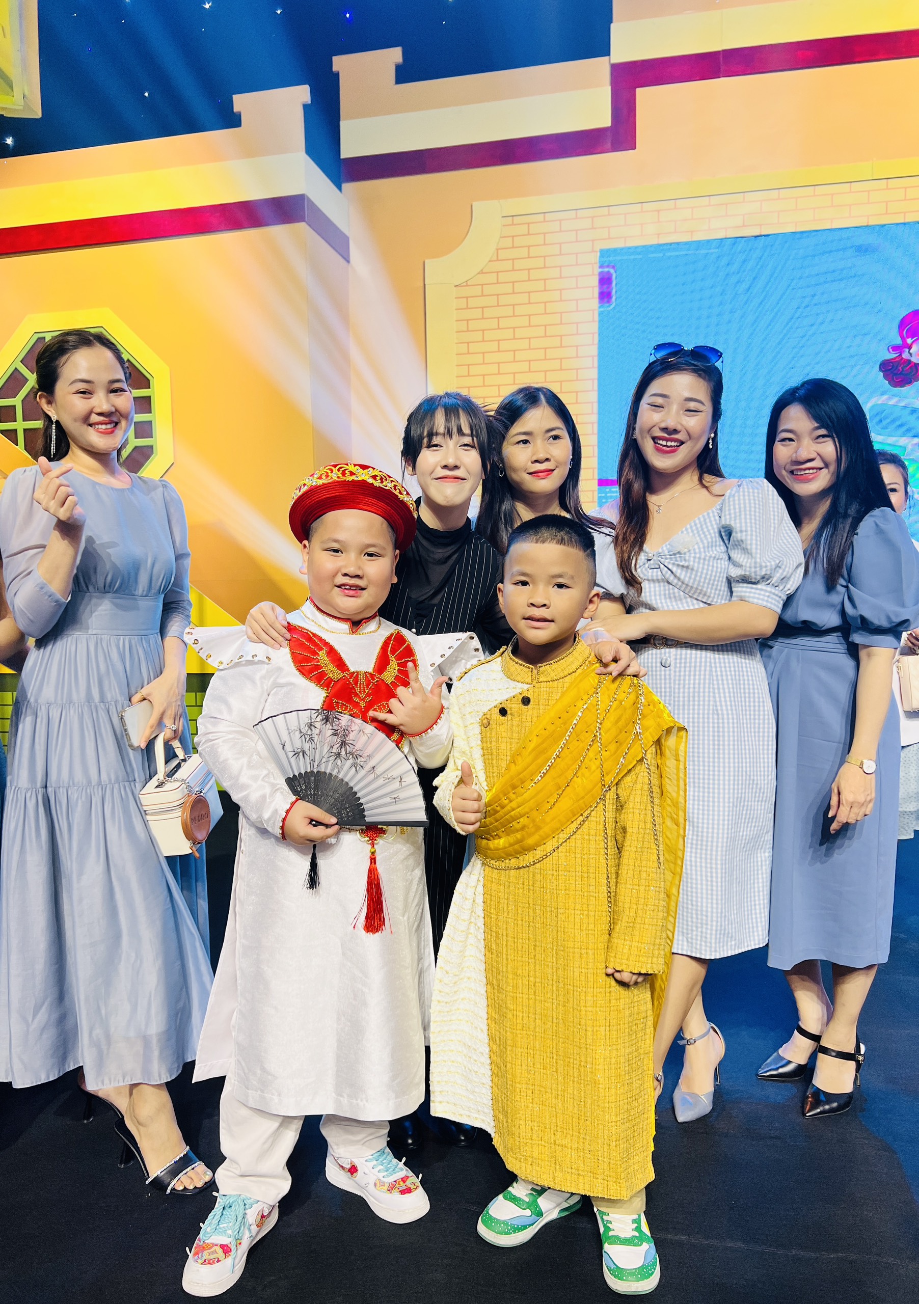 Hậu Hoàng hóa Trạng Hồng làm MC “Trạng nguyên nhí” 3 - Ảnh 2.