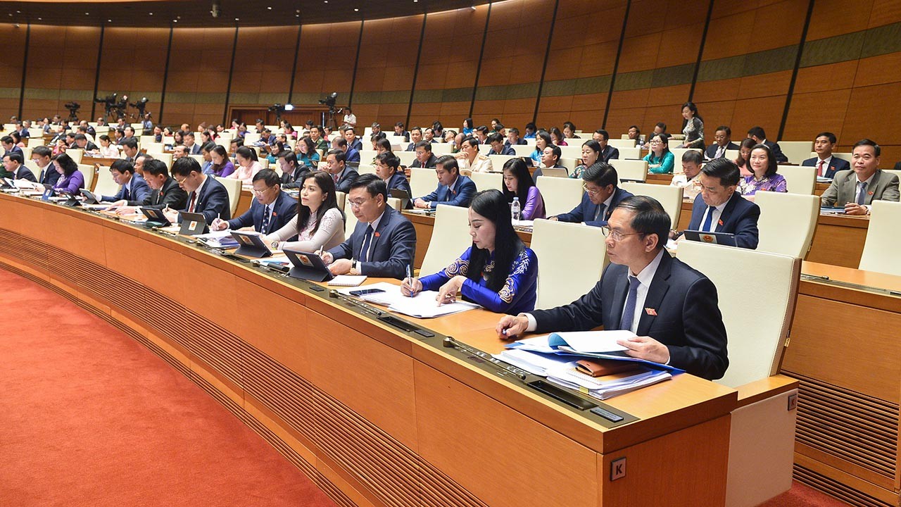 Hôm nay (23/5), Quốc hội thảo luận chương trình xây dựng luật 2024, dự án Luật Giá; nghe công tác thực hành tiết kiệm, chống lãng phí
