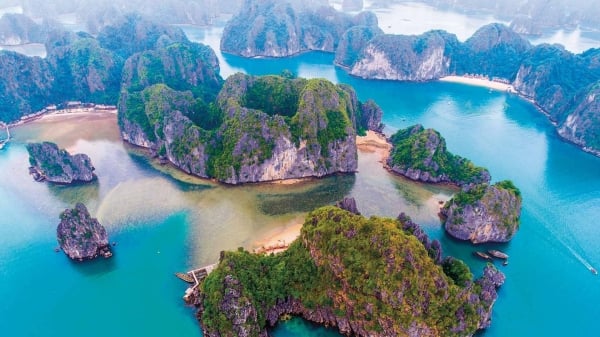 La baie d'Ha Long et les moments où elle a été « couronnée » par le monde