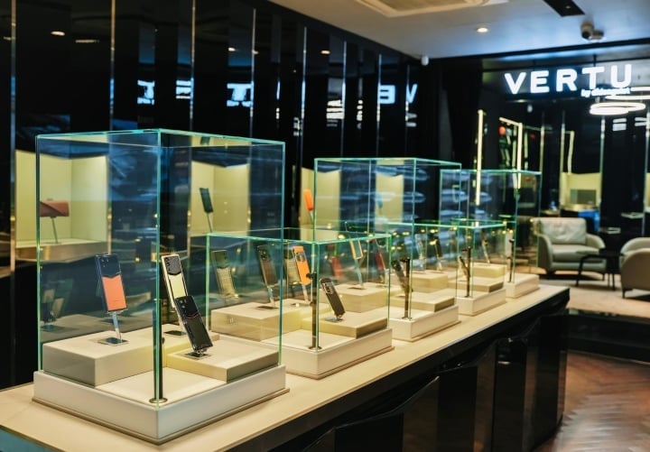 Vertu Vietnam은 베트남 내 정품 Vertu의 독점 유통업체입니다.