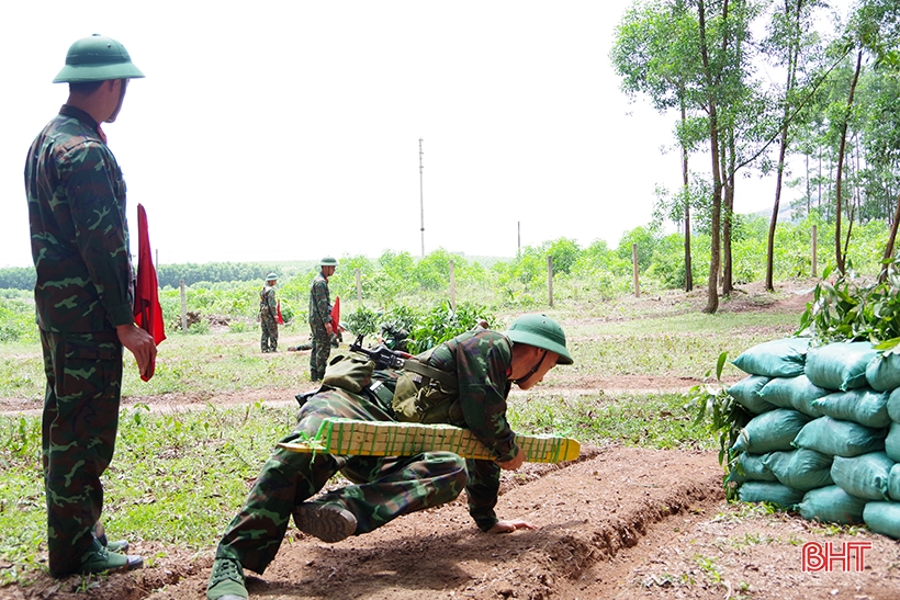 Training on 3-explosion test content for 100 officers and soldiers