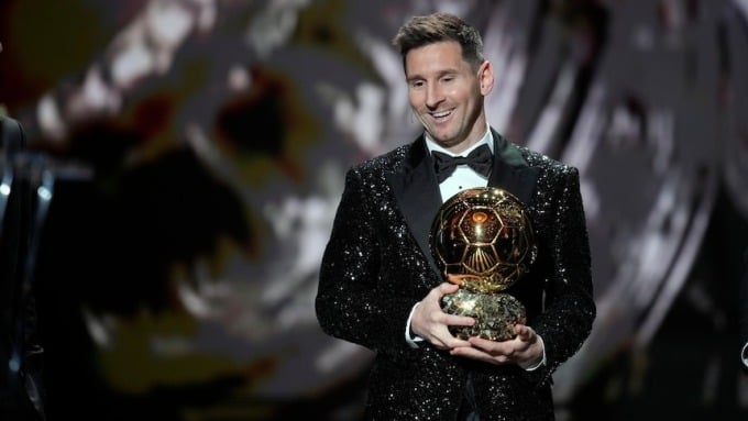 Messi nhận Quả Bóng Vàng năm 2021, và giữ kỷ lục bảy lần đoạt giải cá nhân cao quý nhất thế giới bóng đá này. Ảnh: AFP