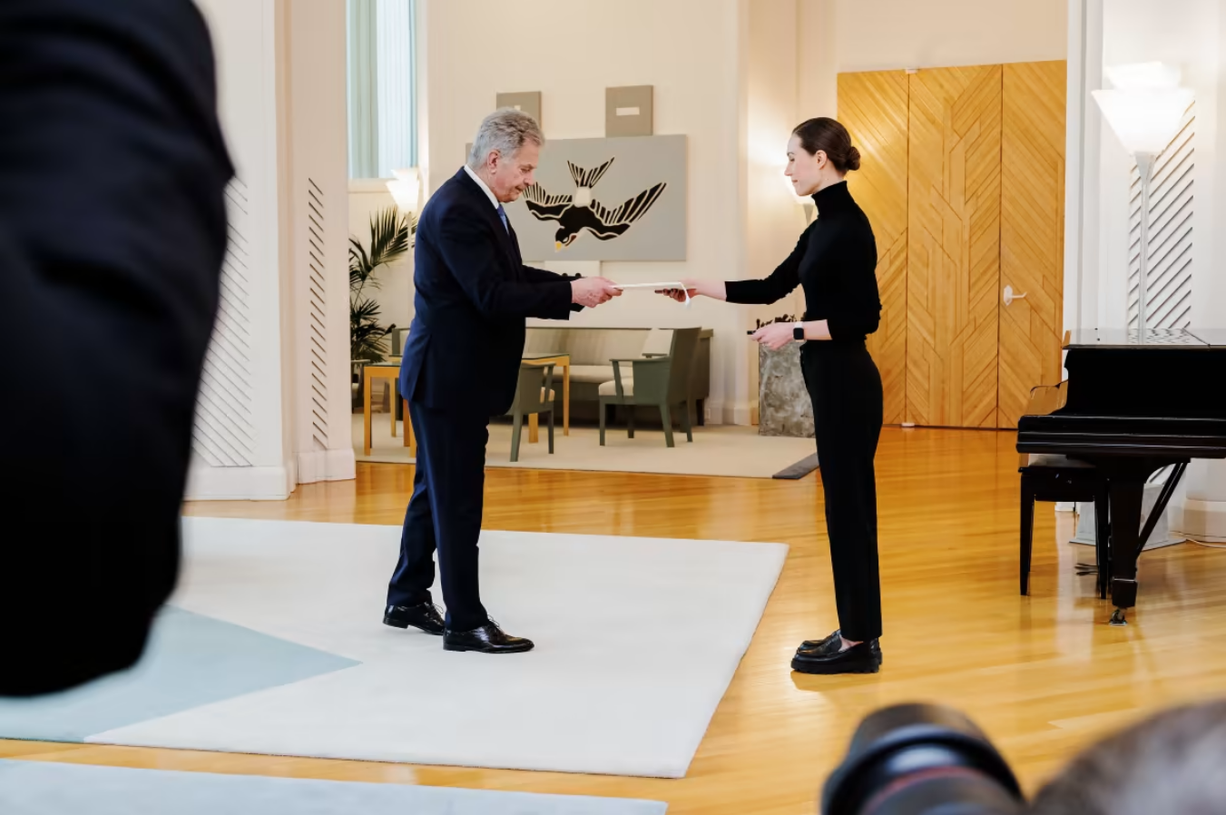 Welt - Der jüngste Premierminister der Welt tritt zurück