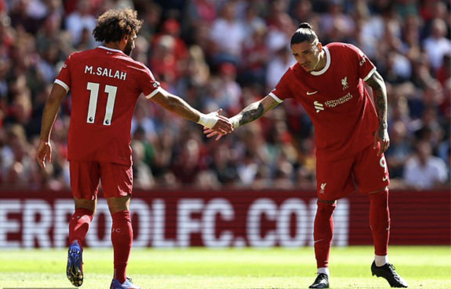  Tân binh Dominik Szoboszlai lập siêu phẩm, Liverpool vào Top 3 Ngoại hạng - Ảnh 7.