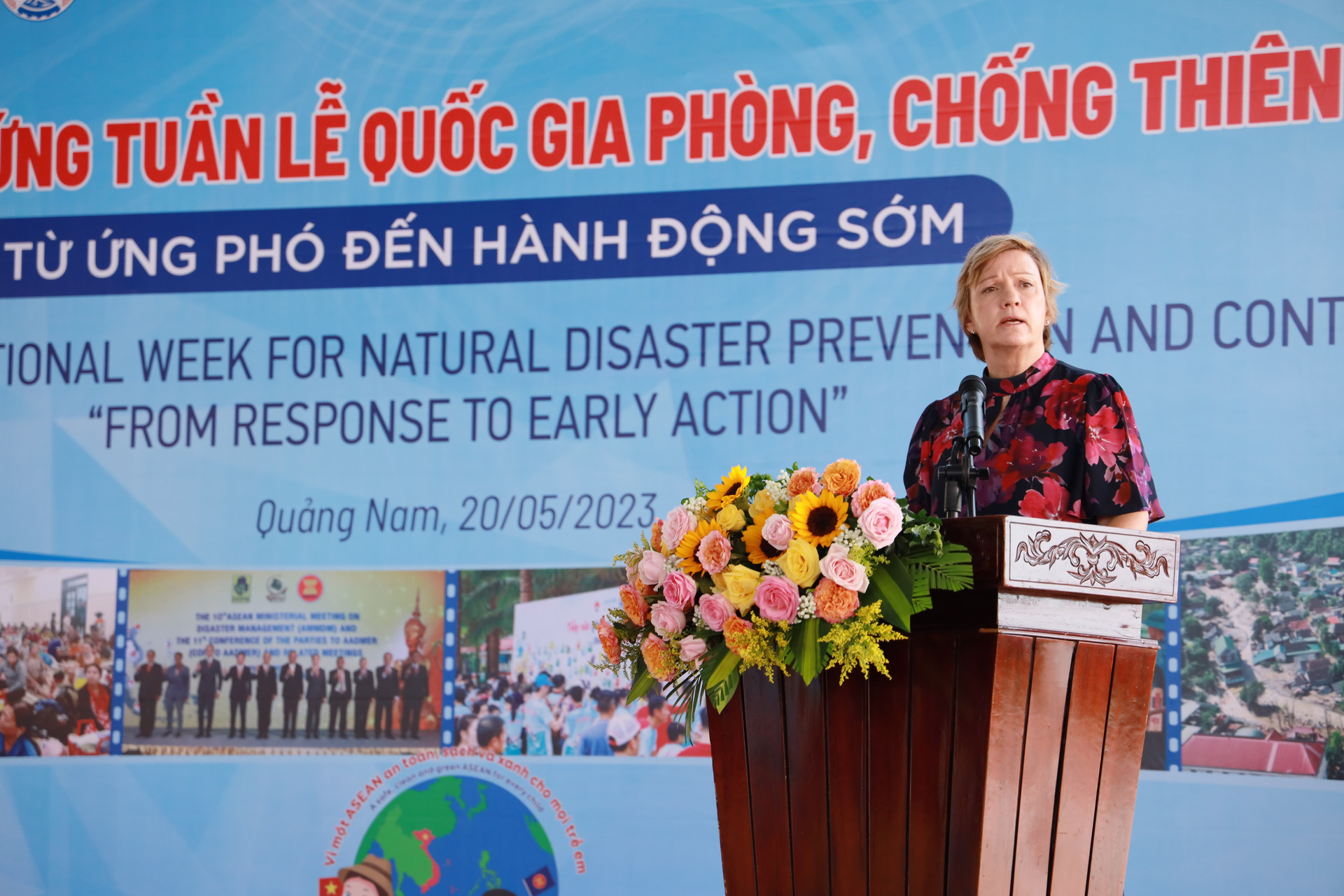 ba-rana-flowers-unicef-repräsentative-schule-in-vietnam-1.jpg