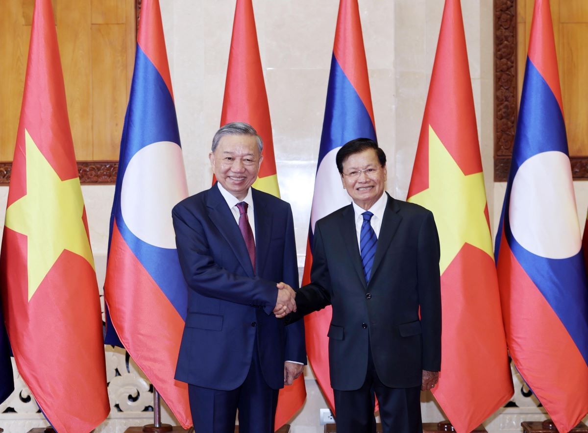 Tổng Bí thư, Chủ tịch nước Lào đón, hội đàm với Chủ tịch nước Tô Lâm