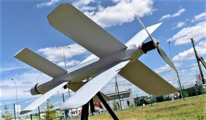 Nga phá hủy lá chắn thép Ukraine bằng chiến thuật tập kích bầy đàn UAV - 1