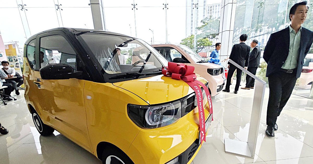 Chinese electric cars flood into Vietnam