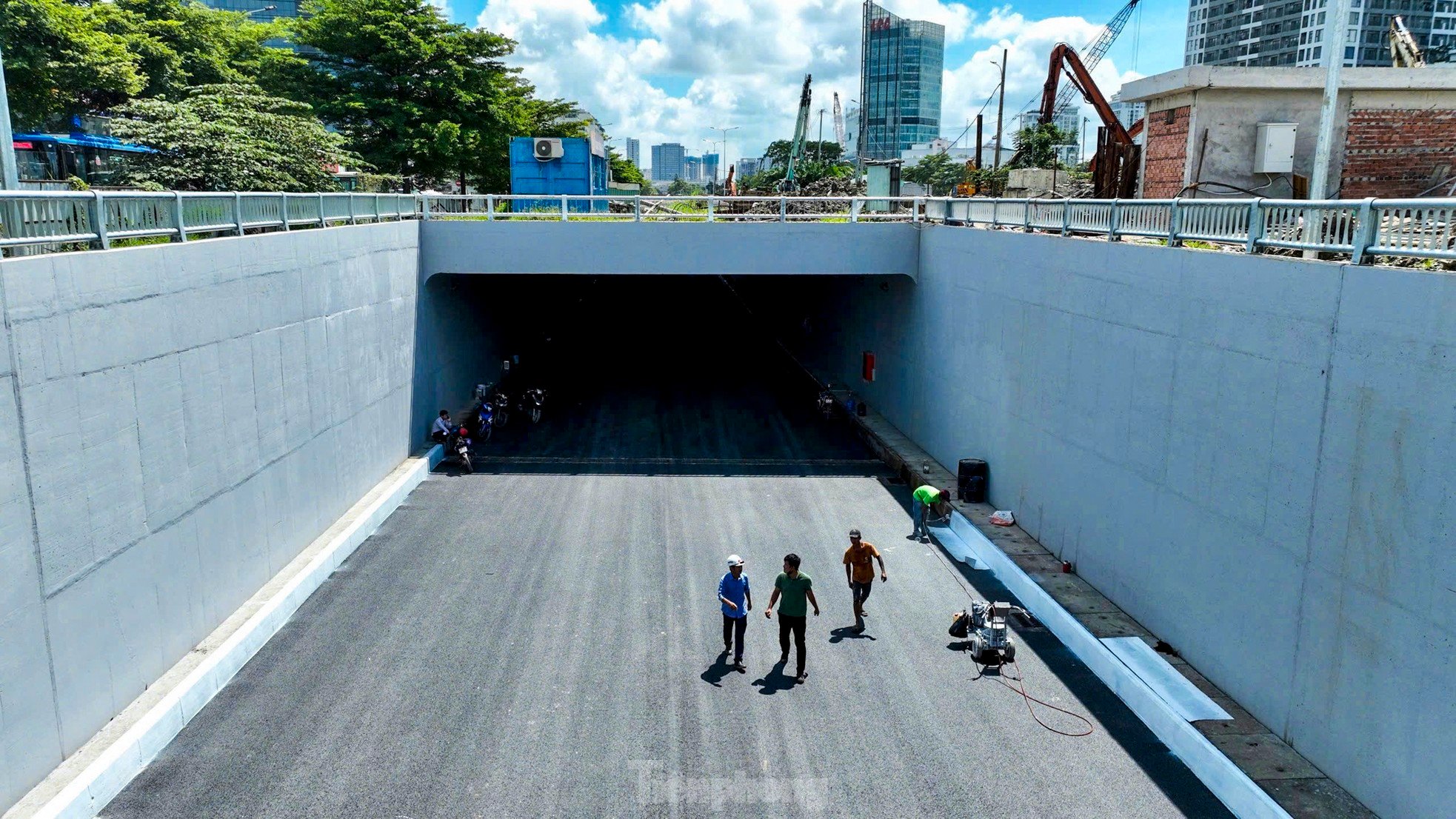 Revealing the underpass at the southern gateway intersection of Ho Chi Minh City, photo 6