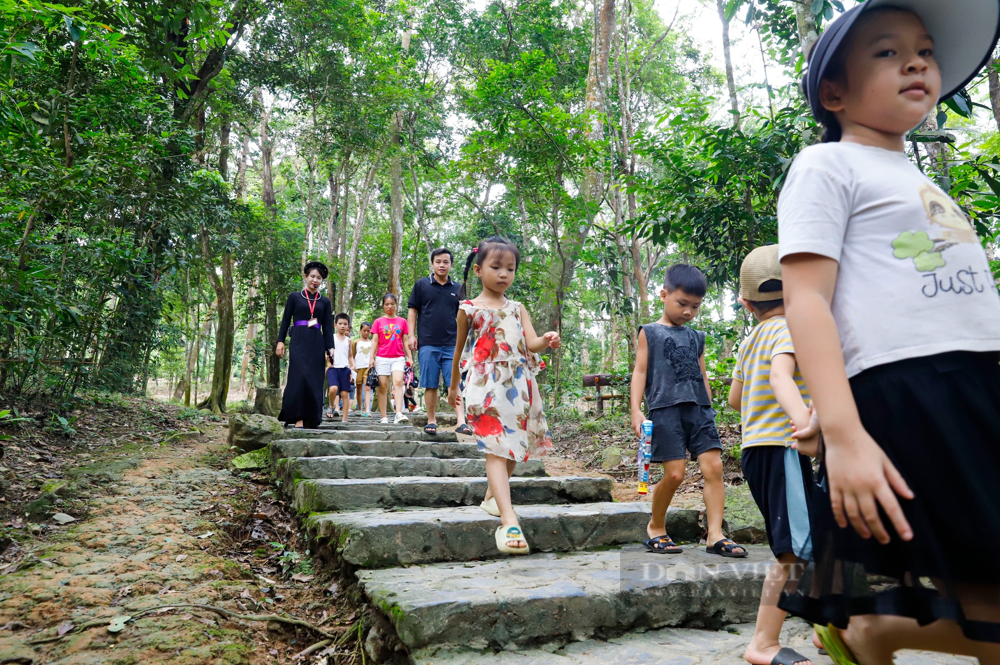 Khám phá ngôi làng được biết đến là “Trung tâm Thủ đô lâm thời, trái tim cách mạng Việt Nam