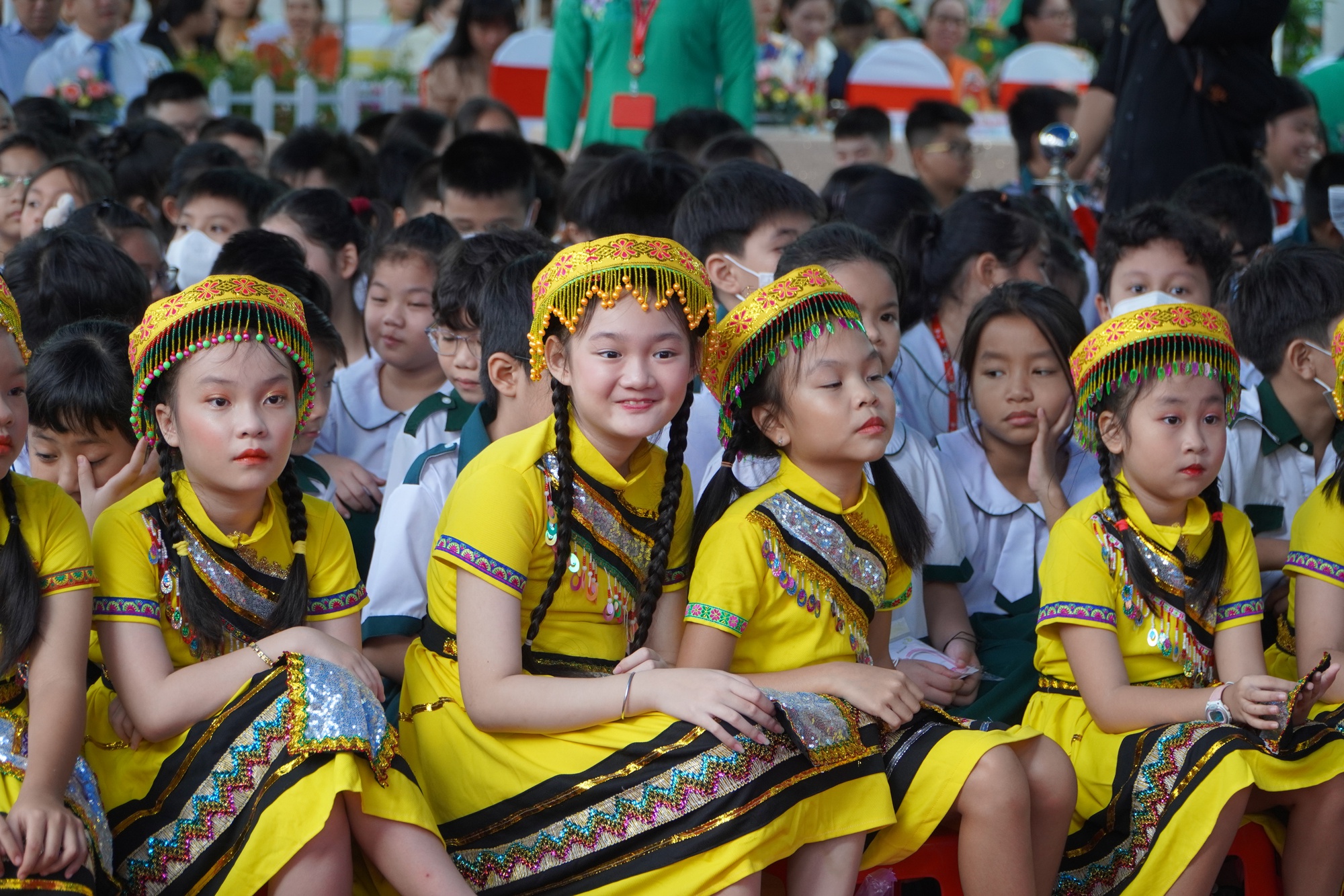 Trường Tiểu học Lương Thế Vinh đón nhận Huân chương, rộn ràng khai giảng - Ảnh 9.