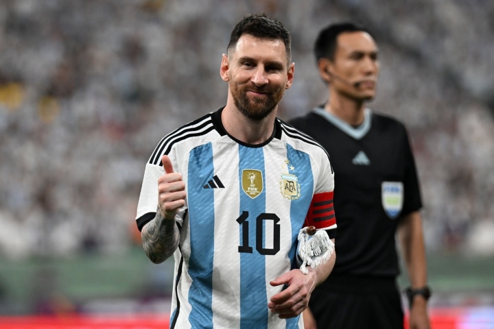 Messi regresa a Barcelona en avión privado y no viaja a Indonesia para partido amistoso - 1