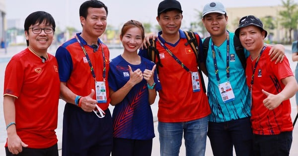 Different number of gold medals but Nguyen Thi Oanh and Tran Hung Nguyen were awarded the same, why?