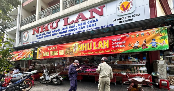 Famous bakeries in Ho Chi Minh City are bustling