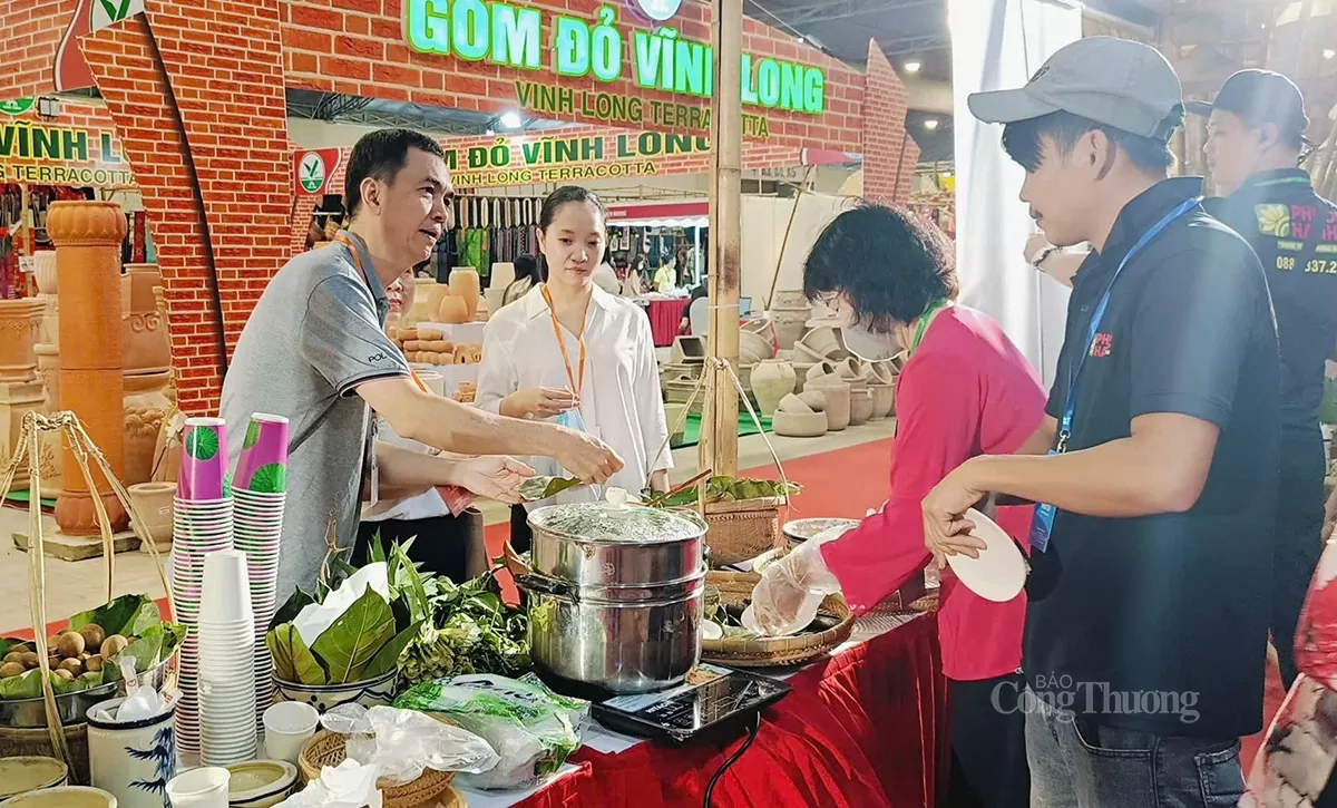 Diễn đàn nằm trong khuôn khổ Hội chợ quốc tế hàng trang trí gia đình và quà tặng năm 2024 