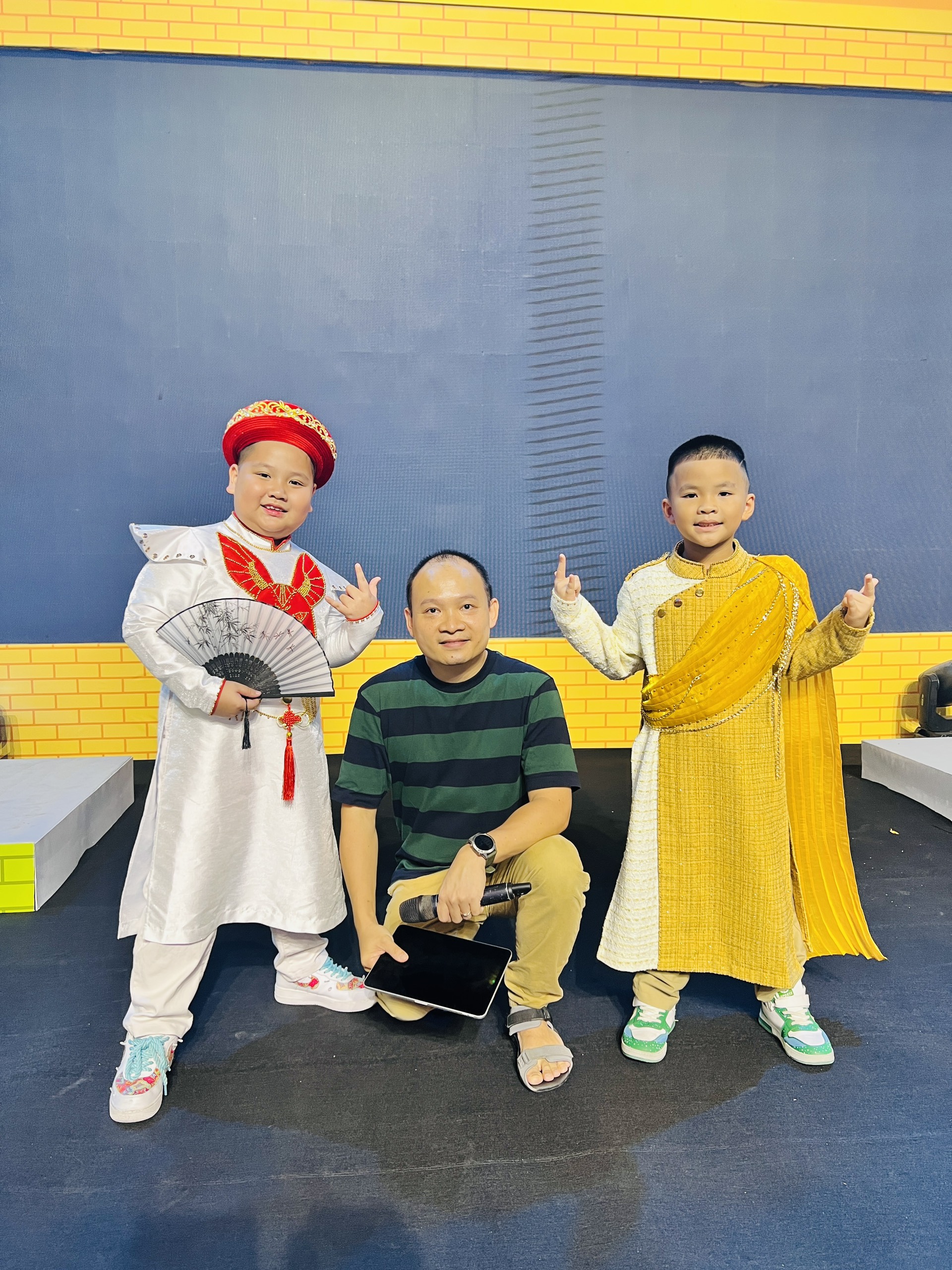 Hậu Hoàng hóa Trạng Hồng làm MC “Trạng nguyên nhí” 3 - Ảnh 3.