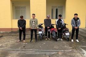 เรียกกลุ่มวัยรุ่นพกอาวุธลงถนนเพื่อแก้ปัญหาความขัดแย้ง