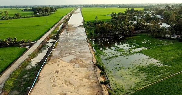 Exploitation des deux mines de sable restantes à Vinh Long pour desservir l'autoroute de Can Tho