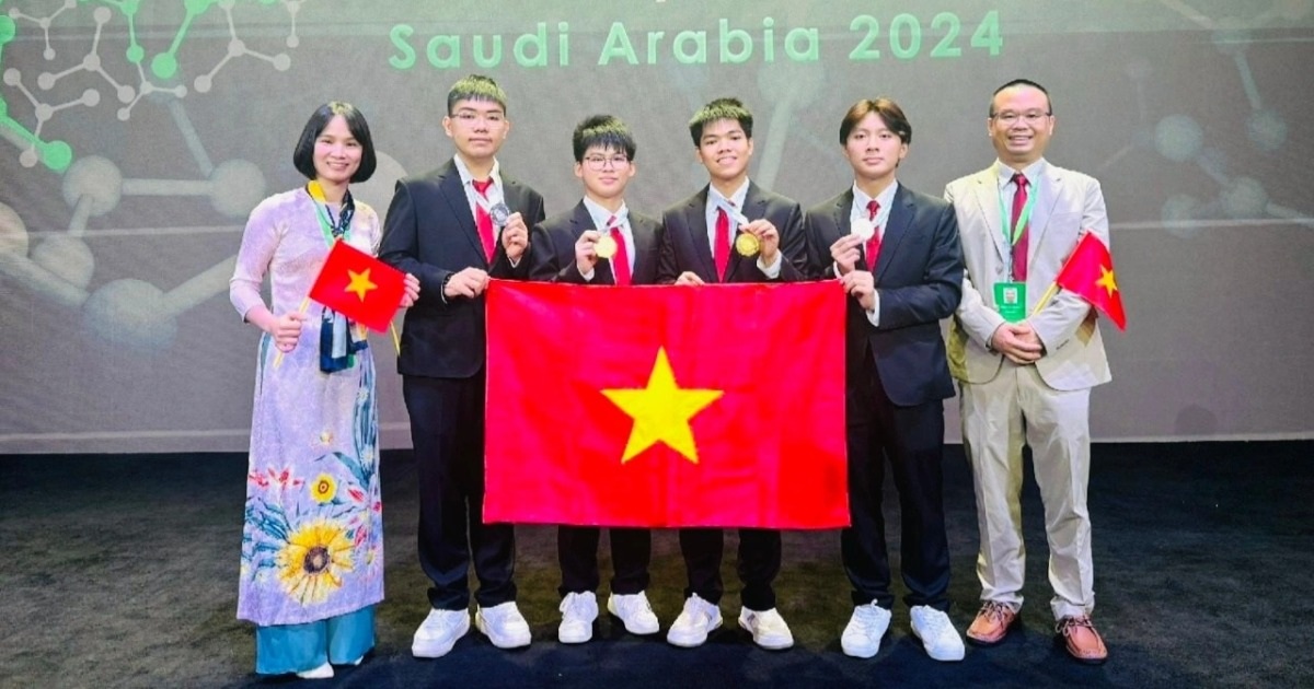 Demain, Hanoi envisagera des niveaux de bonus pour les excellents étudiants nationaux et internationaux.