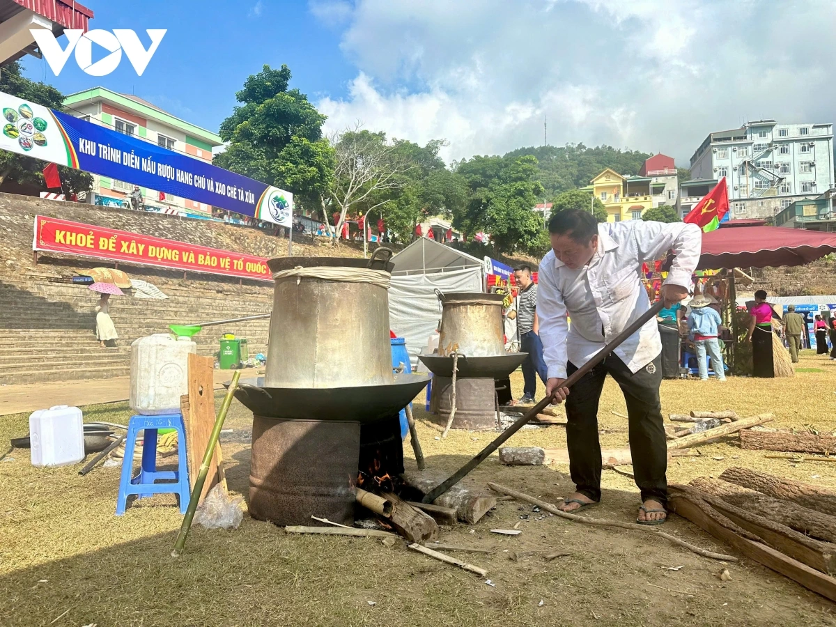 Không gian văn hoá trên quê hương vợ chồng A Phủ