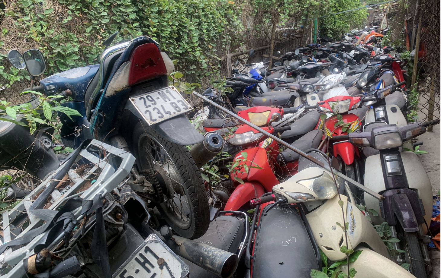 Giám đốc Công an Hà Nội: Vật chứng không thanh lý được phải giữ khư khư, rất lãng phí- Ảnh 2.