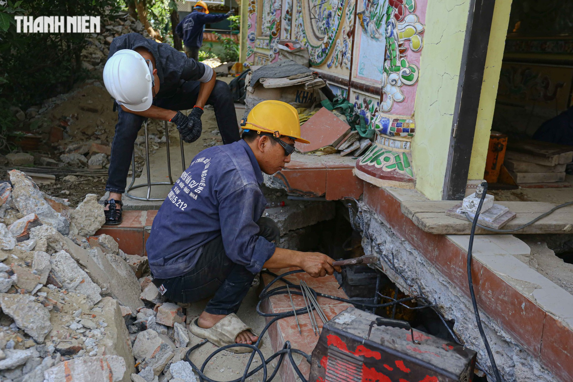 Thần đèn' Nguyễn Văn Cư 'cứu' căn nhà thờ đồ sộ bị nghiêng lún tại Huế   - Ảnh 10.