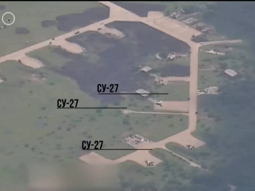 World - Russian missiles attack airport in Poltava, Ukraine's 