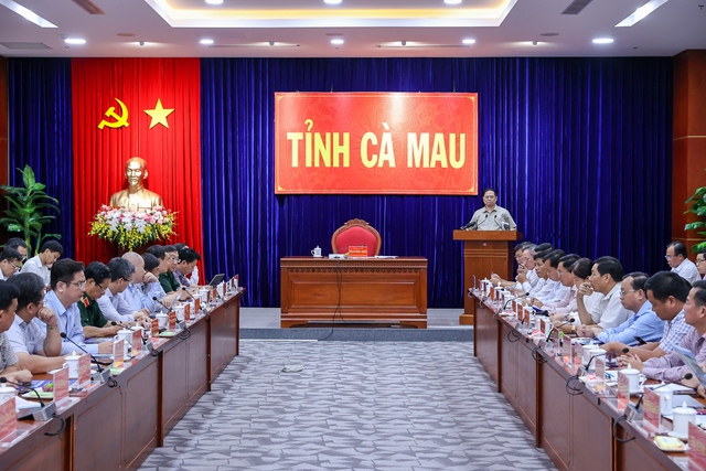 Thủ tướng Chính phủ - Phạm Minh Chính: Phải có giải pháp cả cấp bách và lâu dài trước tình hình sạt lở nghiêm trọng tại Đồng bằng sông Cửu Long