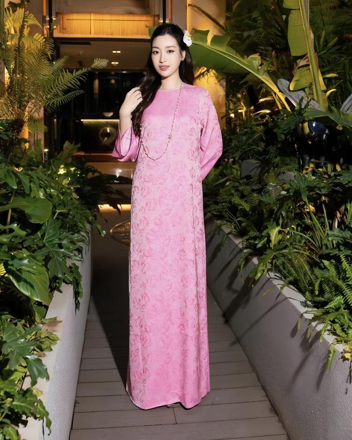 Ngây ngất ngắm 7 Hoa hậu, Á hậu mặc áo dài đẹp 