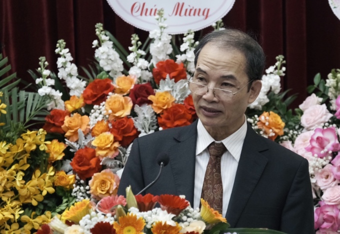 Le professeur Nguyen Dai Hung, président de l'Association vietnamienne de physique, s'exprimant lors de la Journée vietnamienne de la physique, le 6 novembre. Photo : Duong Tam