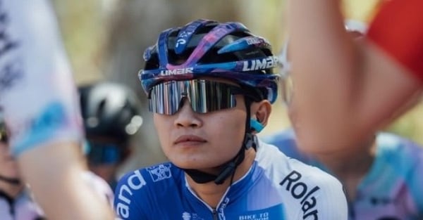 Cyclist Nguyen Thi That competes at Giro d'Italia Donne 2023