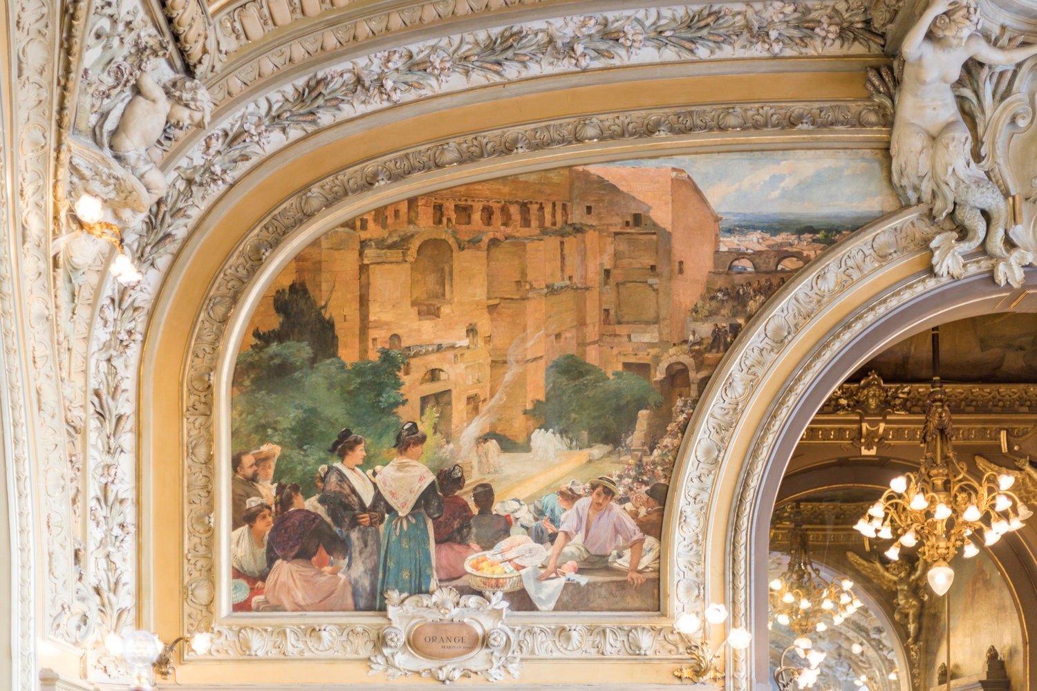 nha hang Le Train Bleu anh 6