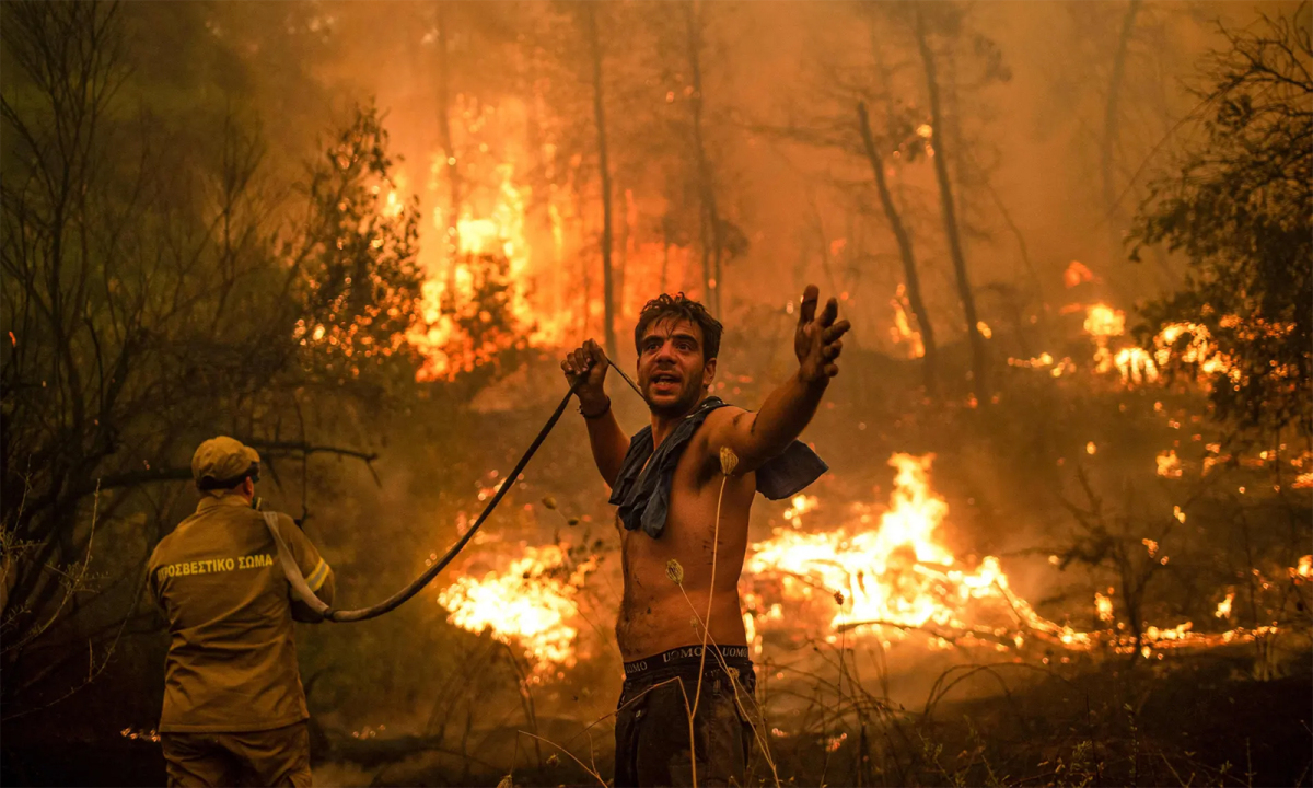 Greek tourist paradise and the place of shadows called climate change 2