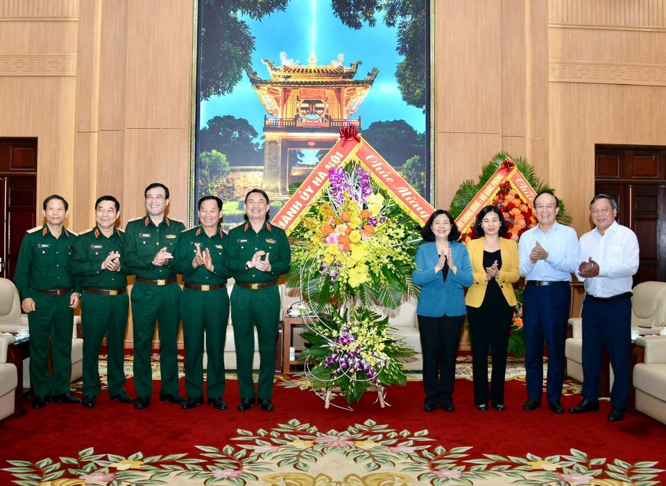 Zusammenfassung der Übung im Verteidigungsgebiet von Hanoi 2024 – Foto 1