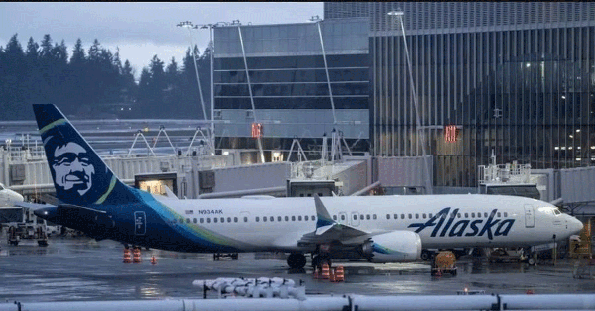 Boeing plane opens door in the sky, dark storms come to American giant