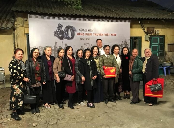 Artists from Vietnam Feature Film Studio gathered to celebrate the studio's 60th anniversary.