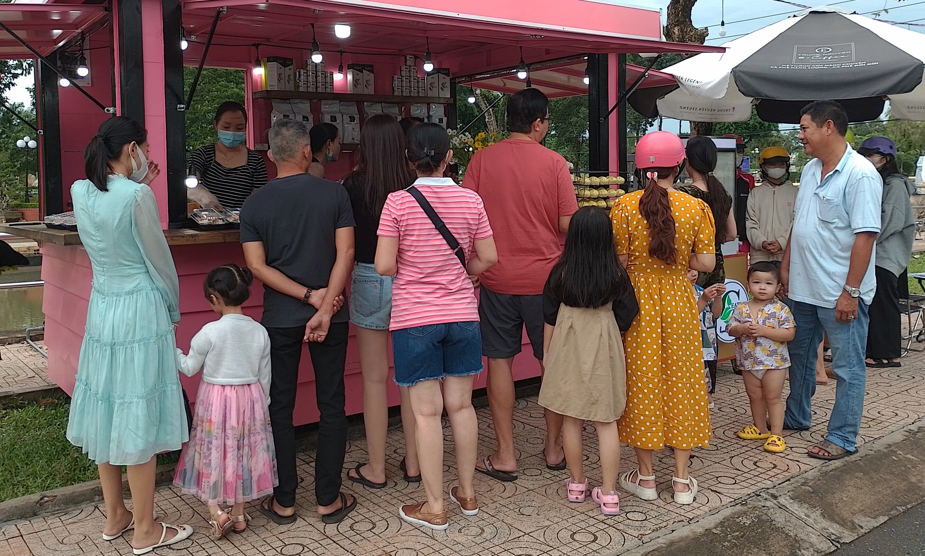Tuyến phố ẩm thực xoài thành phố Cao Lãnh, tiền đề để xoài Đồng Tháp vươn xa - Ảnh 5.