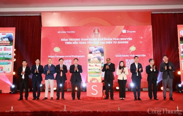 Apertura del stand de productos de Thai Nguyen en Shopee