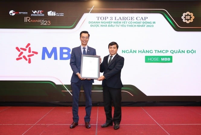 MB tiếp tục vào Top 3 doanh nghiệp được nhà đầu tư yêu thích nhất