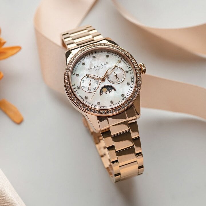 Aries Gold women's watches always lead the trend.